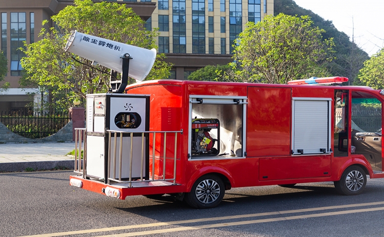 2座除塵車，道路降塵霧炮車